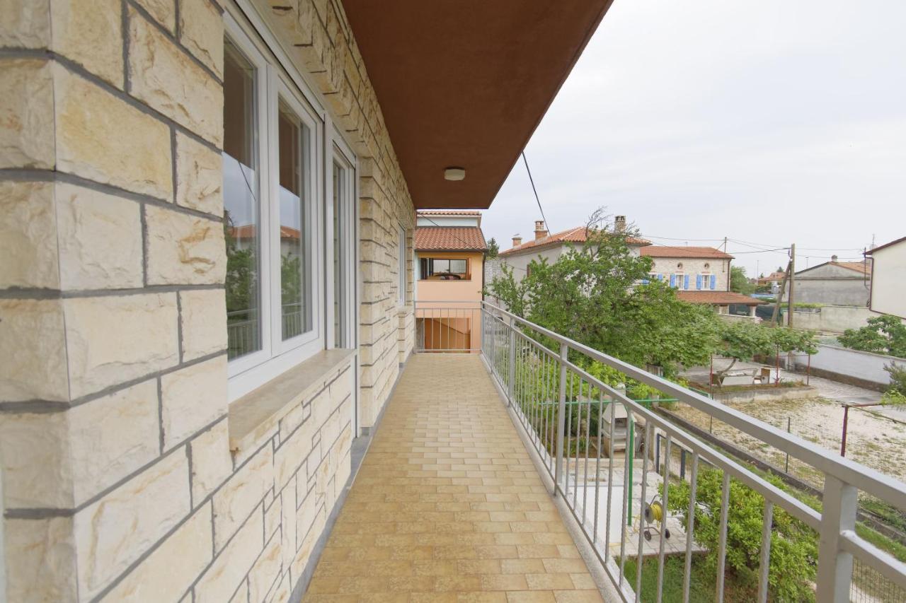 Apartment Patrik By Rent Istria Umago Esterno foto