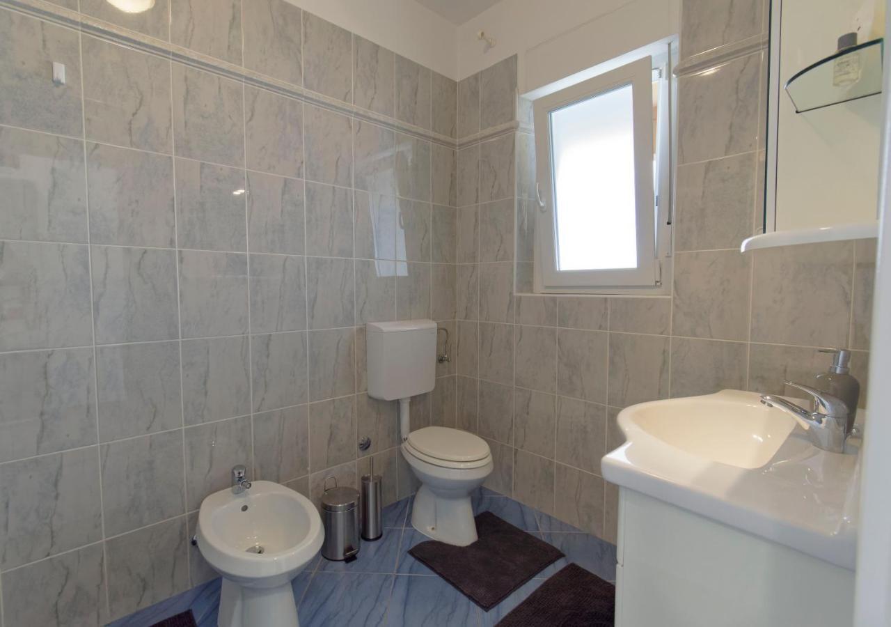 Apartment Patrik By Rent Istria Umago Esterno foto